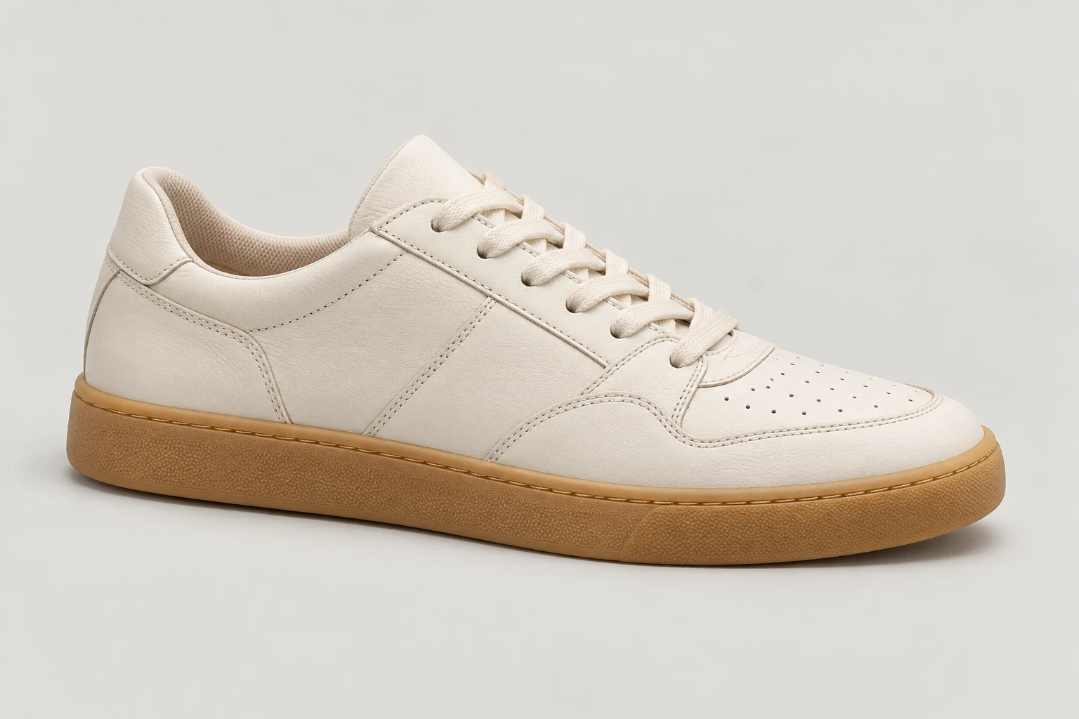 Off-white everyday sneaker